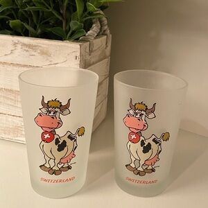 Souvenir Von Switzerland Cow Milk Drinking Glass Frosted Set of Two